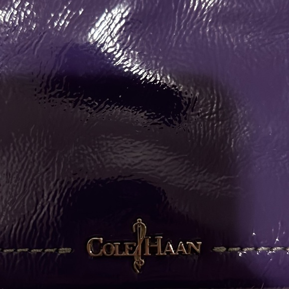 𝅺⭐️COLE Haan Parker Front Zip Mini Crossbody⭐️ - Picture 7 of 7